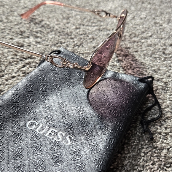 Guess Sunglasses Rose Colored Lenses NEW - Picture 5 of 7